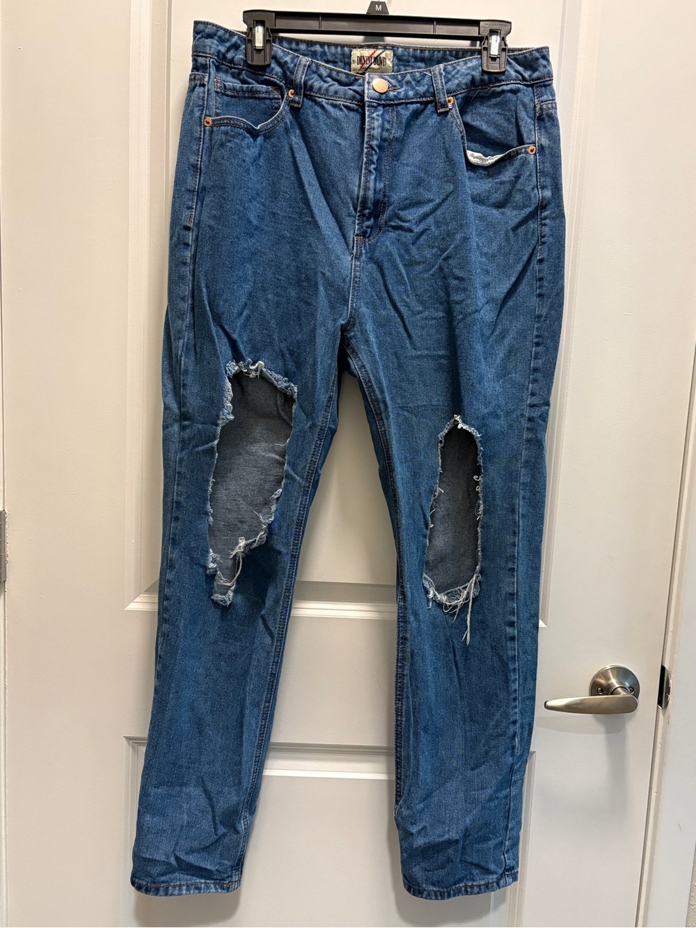Women's Distressed Boyfriend Jeans